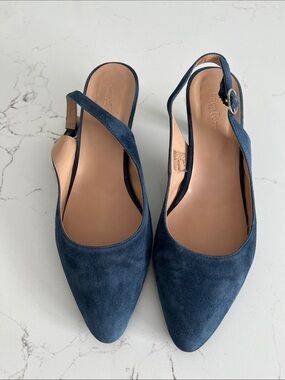 Luca Ferri Women's Navy Suede Pointed Slingback Flats